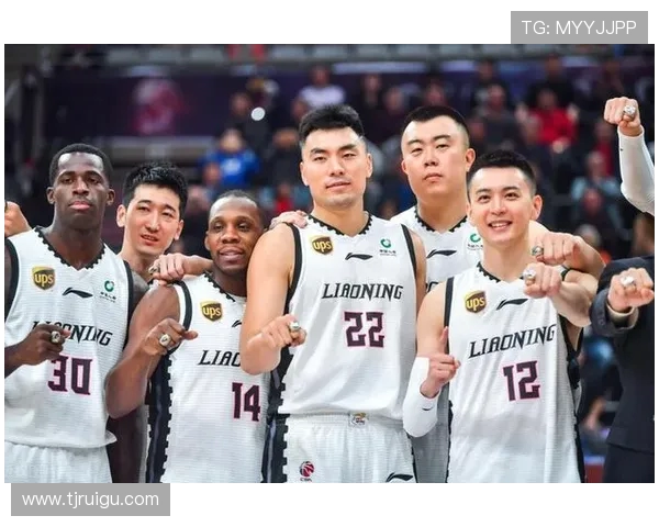 李晓旭的成长之路：从普通学生到篮球场上的耀眼明星